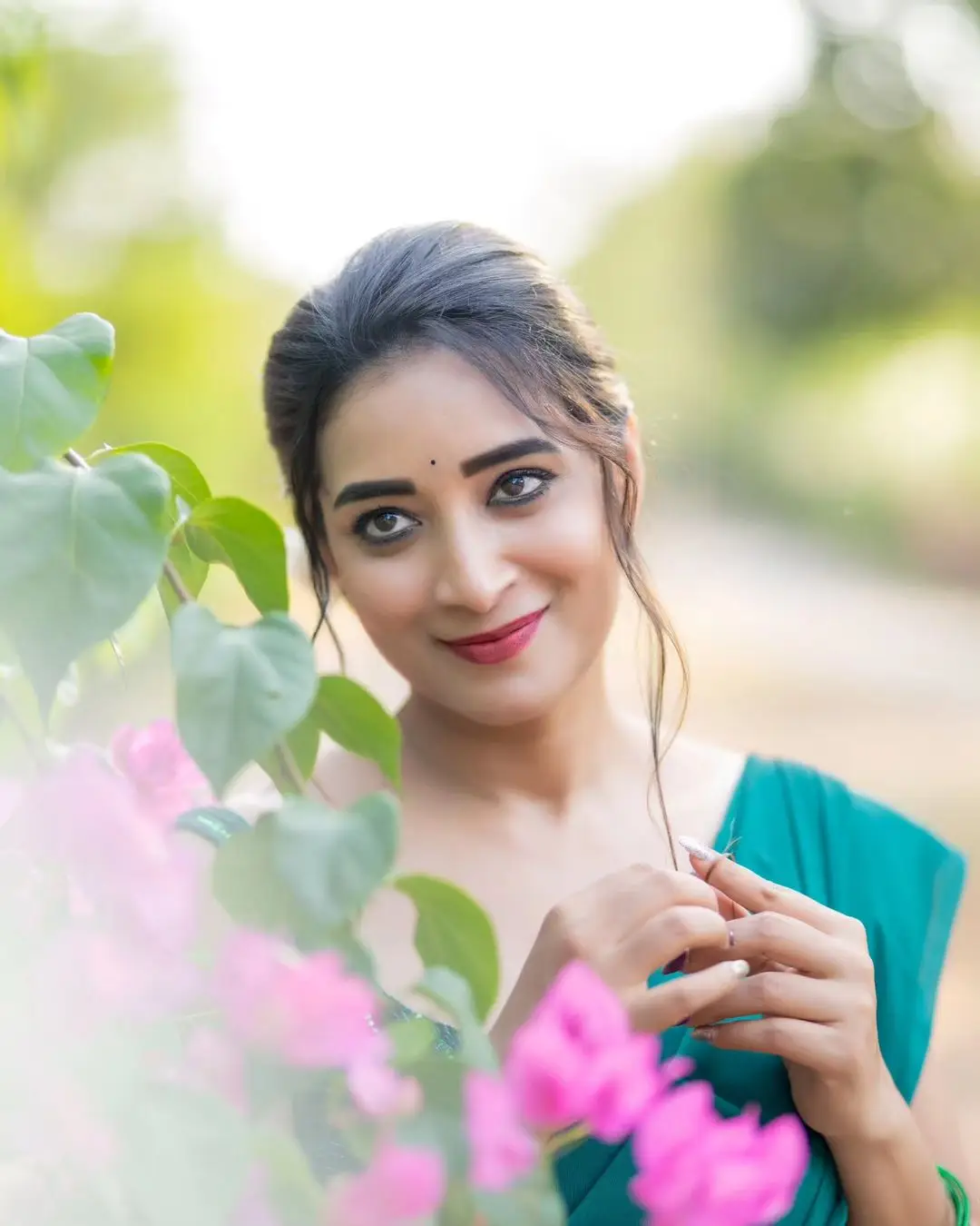 ETV Actress Bhanu Sri in Beautiful Green Saree Sleeveless Blouse